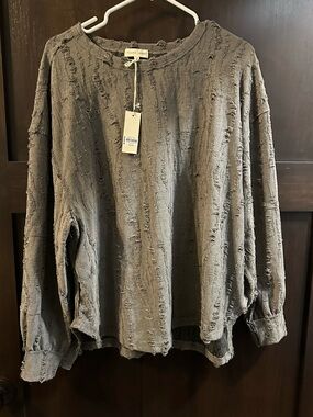 Buckle Distressed Long-Sleeve shirt in Olive